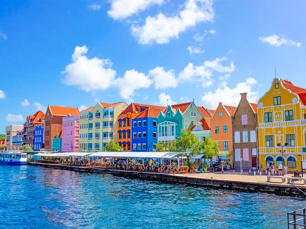 Viaje a curazao y panama